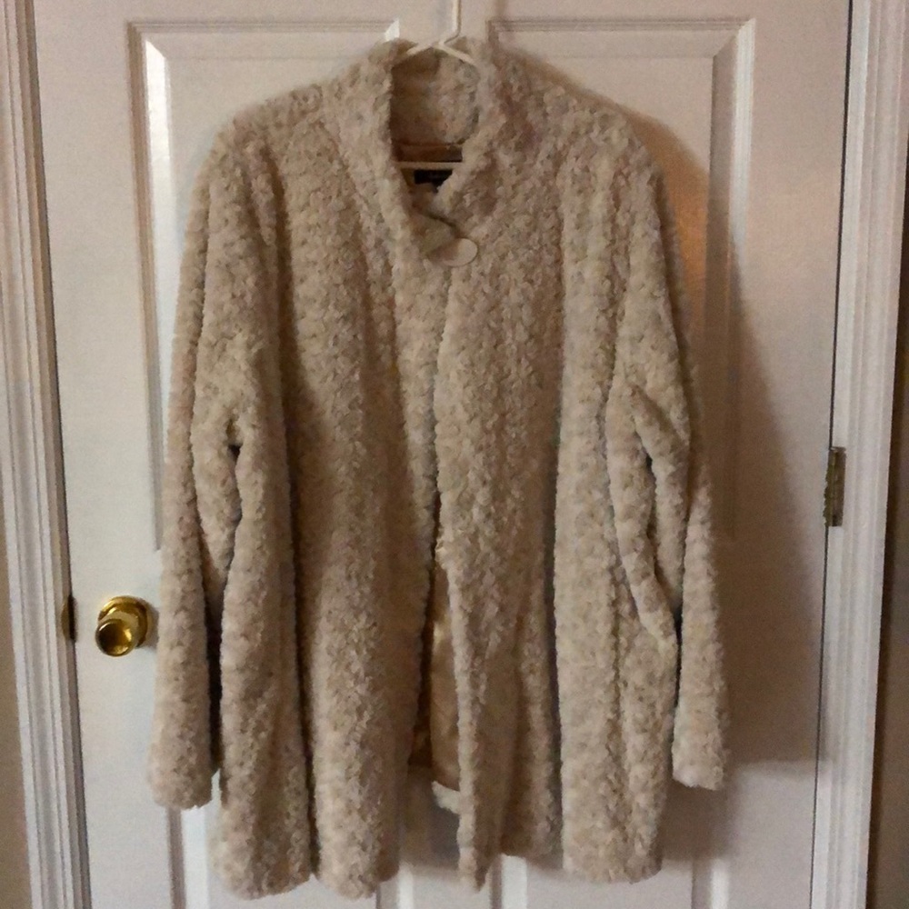 Women’s faux fur coat